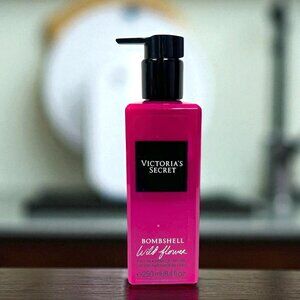 🆕Victoria’s Secret Bombshell Wildflower Fragrance Lotion